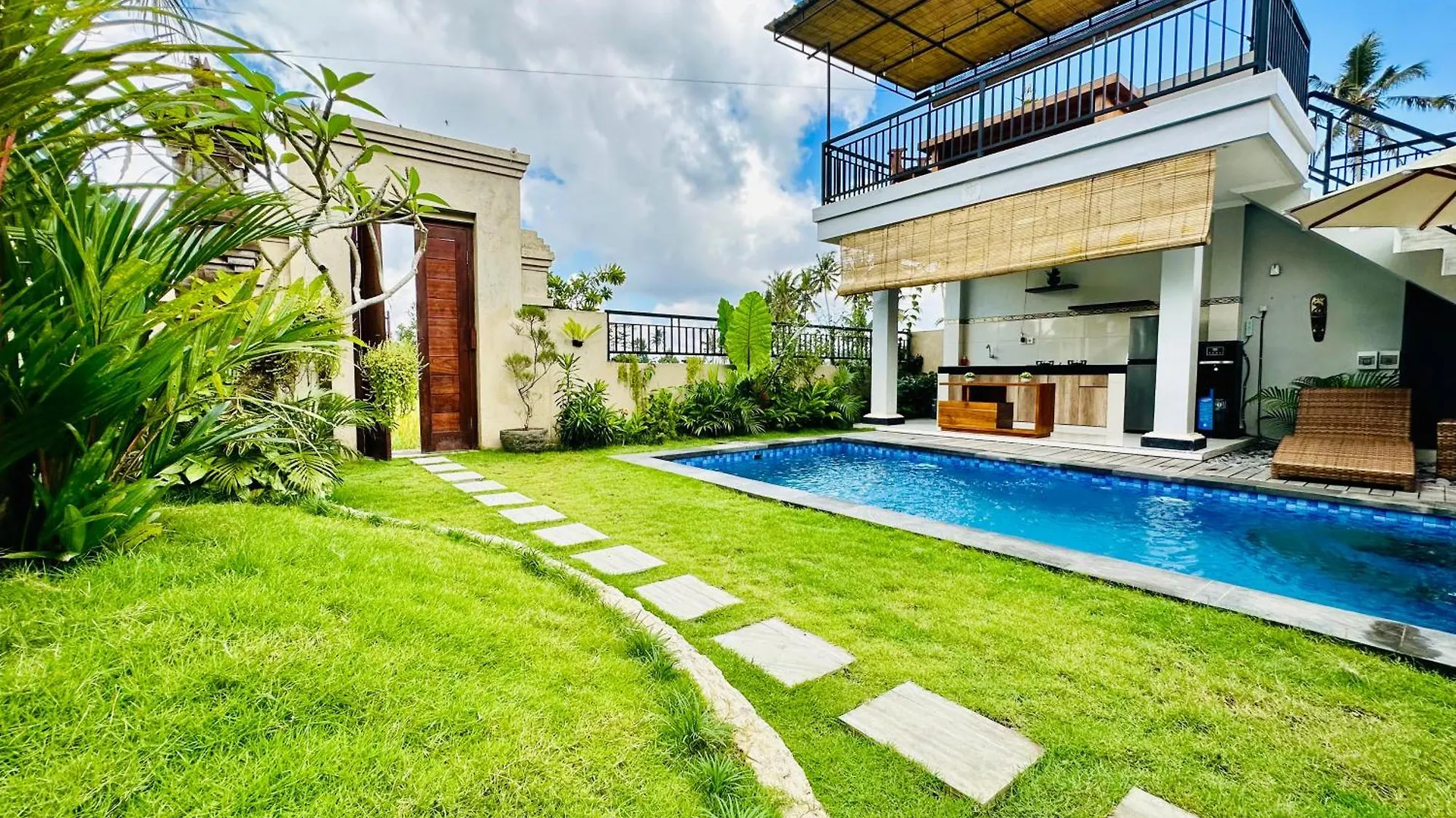 Akatara Ubud Villa